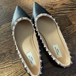 Kaitlyn Pan Valentino rockstud black flats